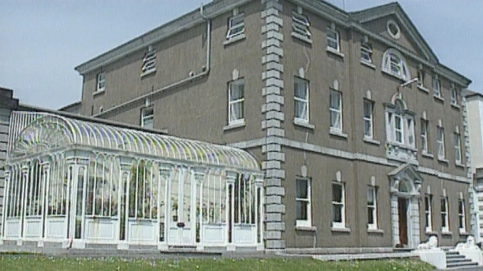 Martin calls for engagement on Bessborough site