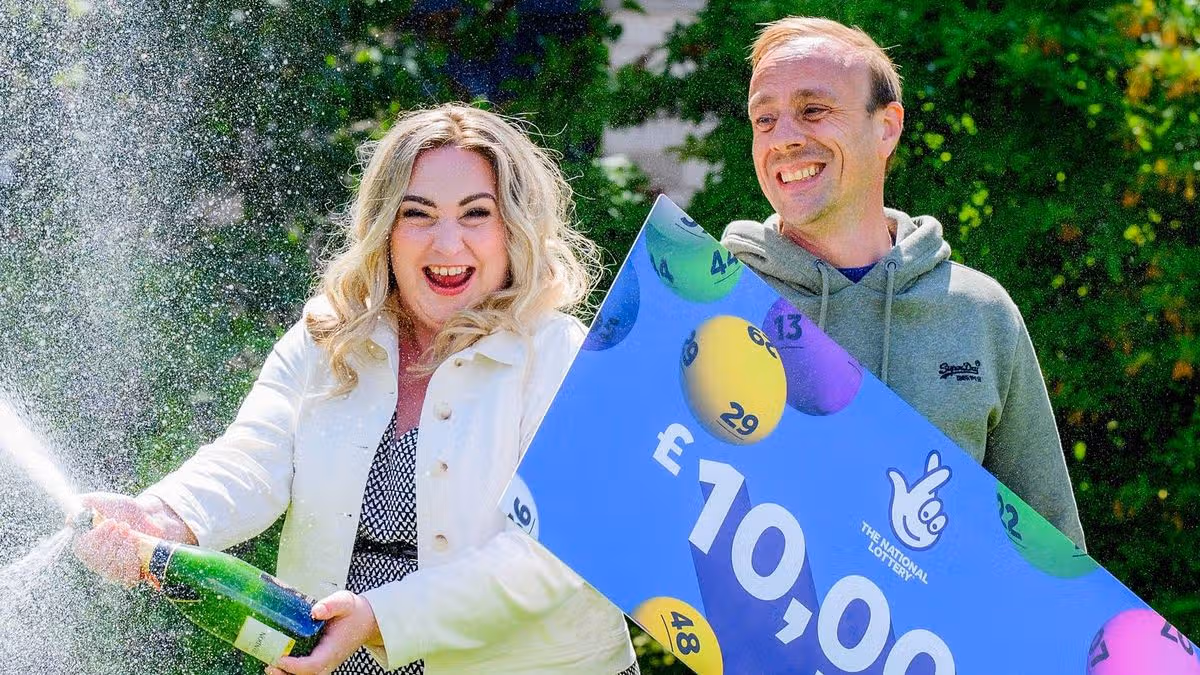 Glasgow Woman Wins Lottery, Becomes Wedding Creator