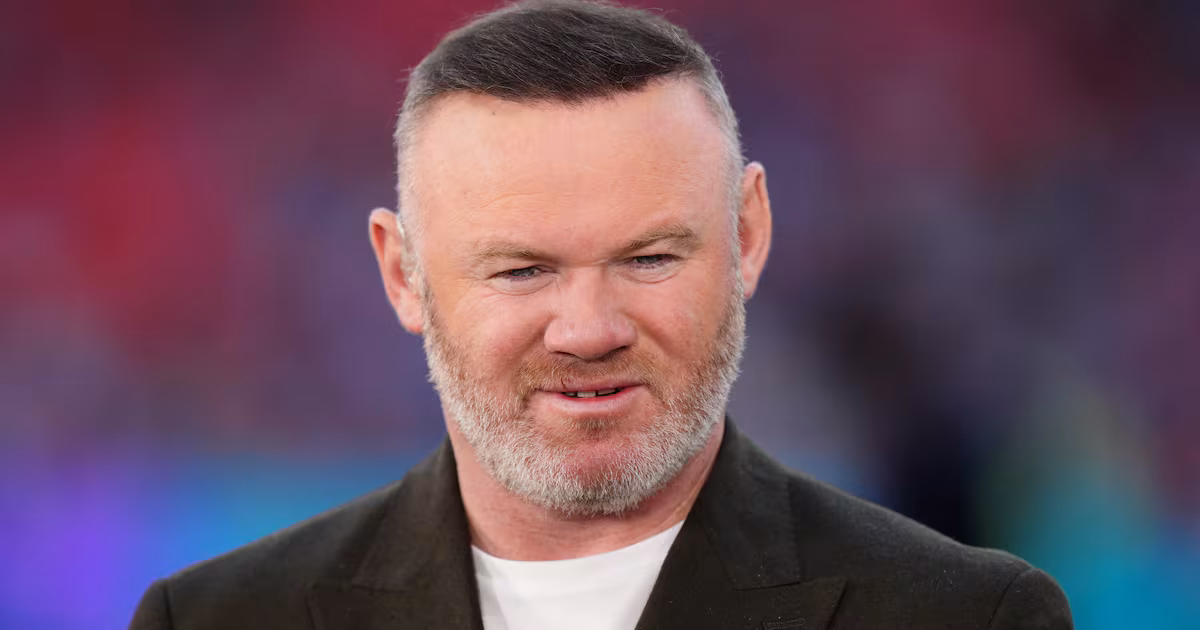 Wayne Rooney Rows Hudson River After World Cup