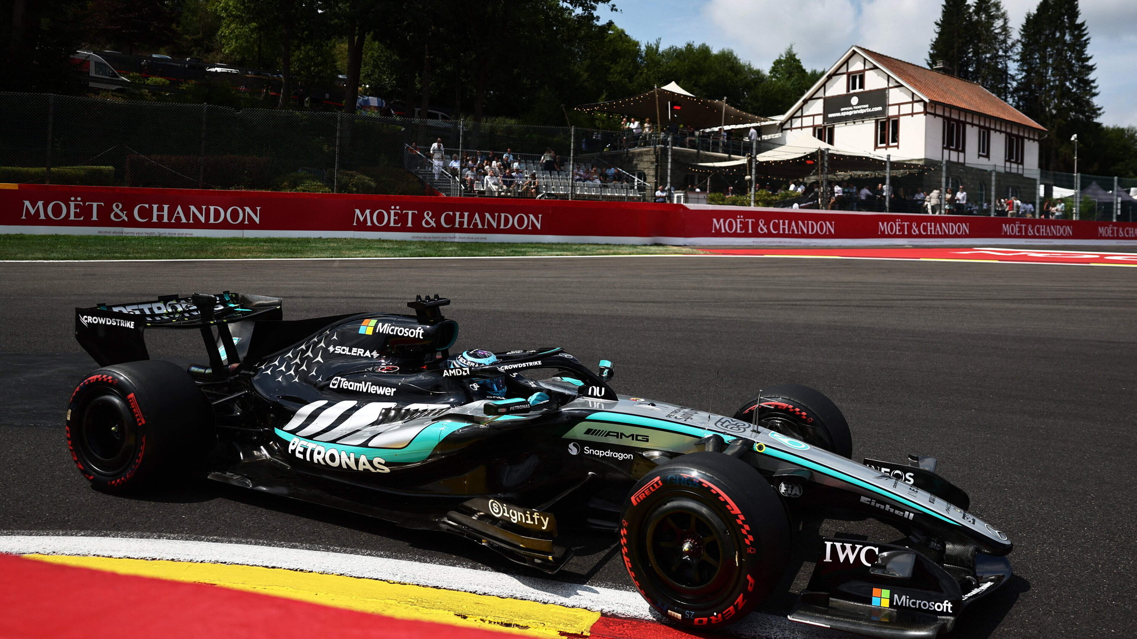George Russell Frustrated by Speed Issue in F1