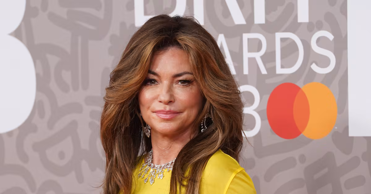 Shania Twain Reflects on Parents' Tragic Death