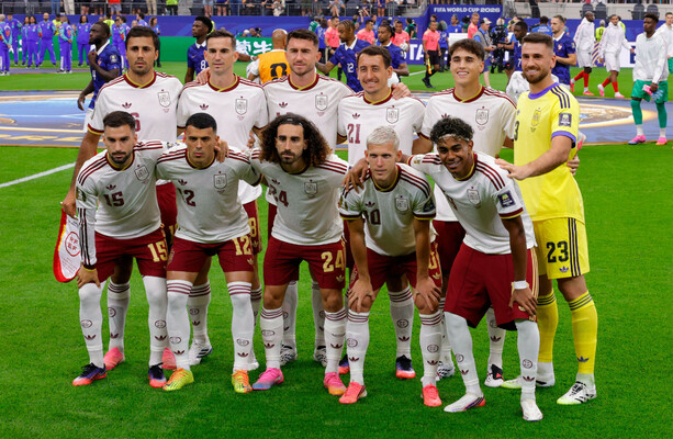 Spain Reaches World Cup Final Despite Player Struggles