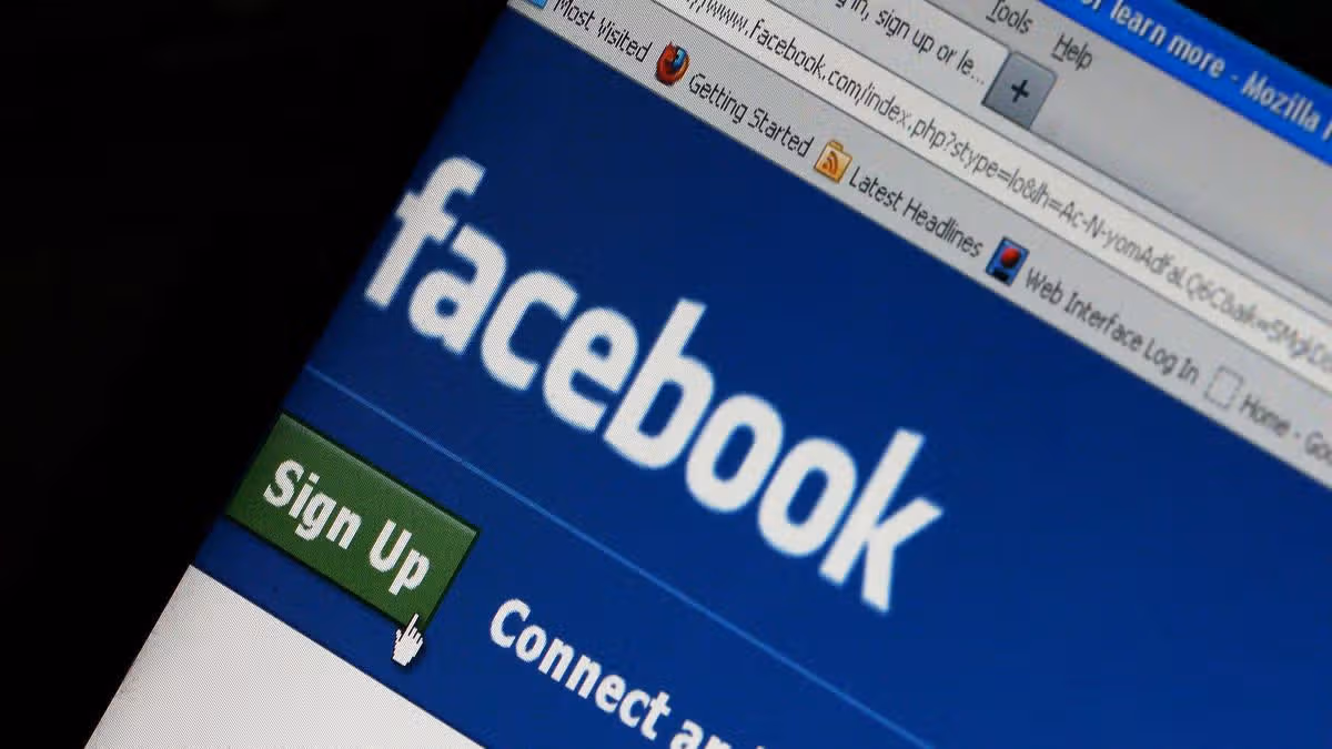 Facebook experiences major outage for users worldwide