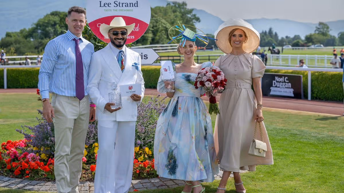 TJ Reid Judges Best Dressed at Killarney Races
