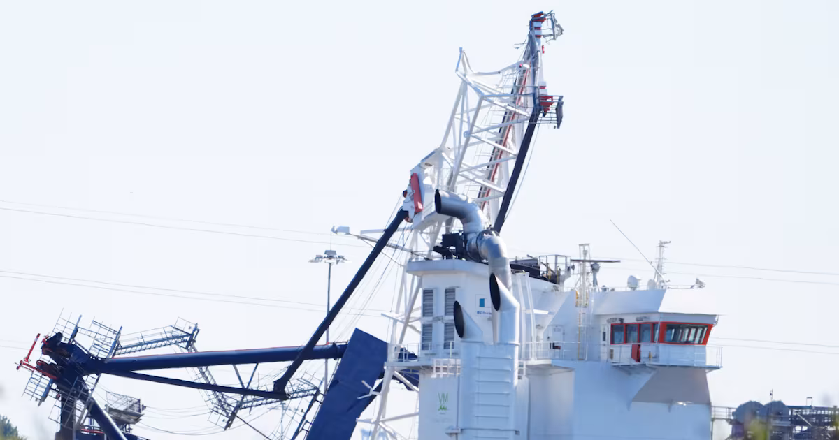 Ship collides with crane in South Shields