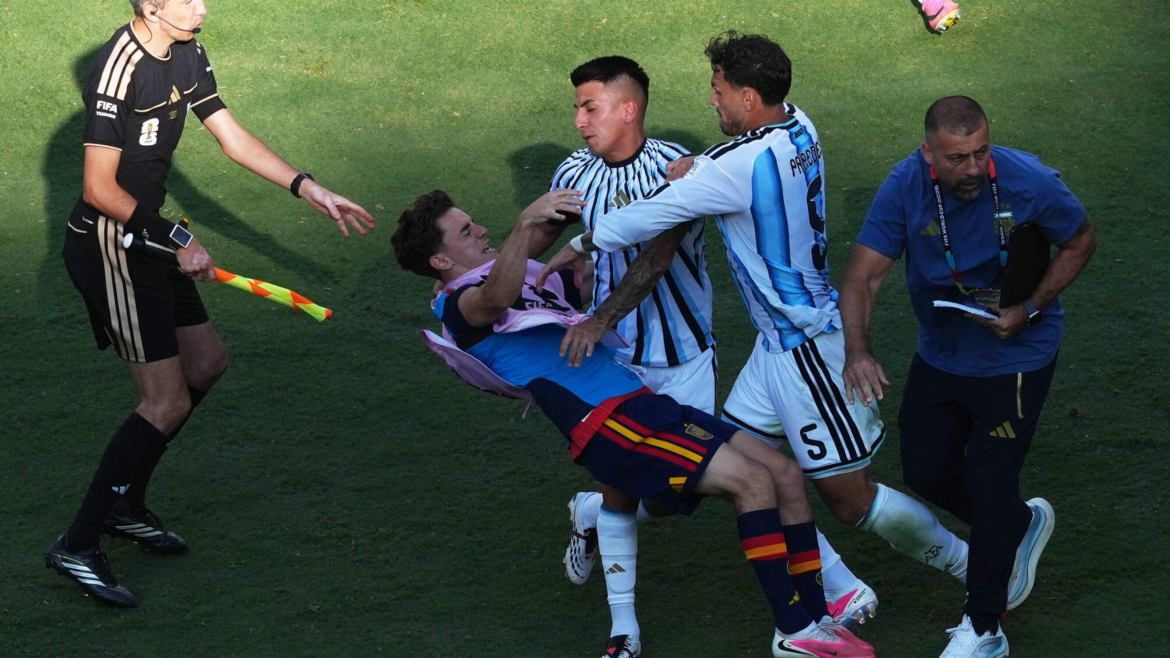 Spain wins World Cup final against Argentina 1-0