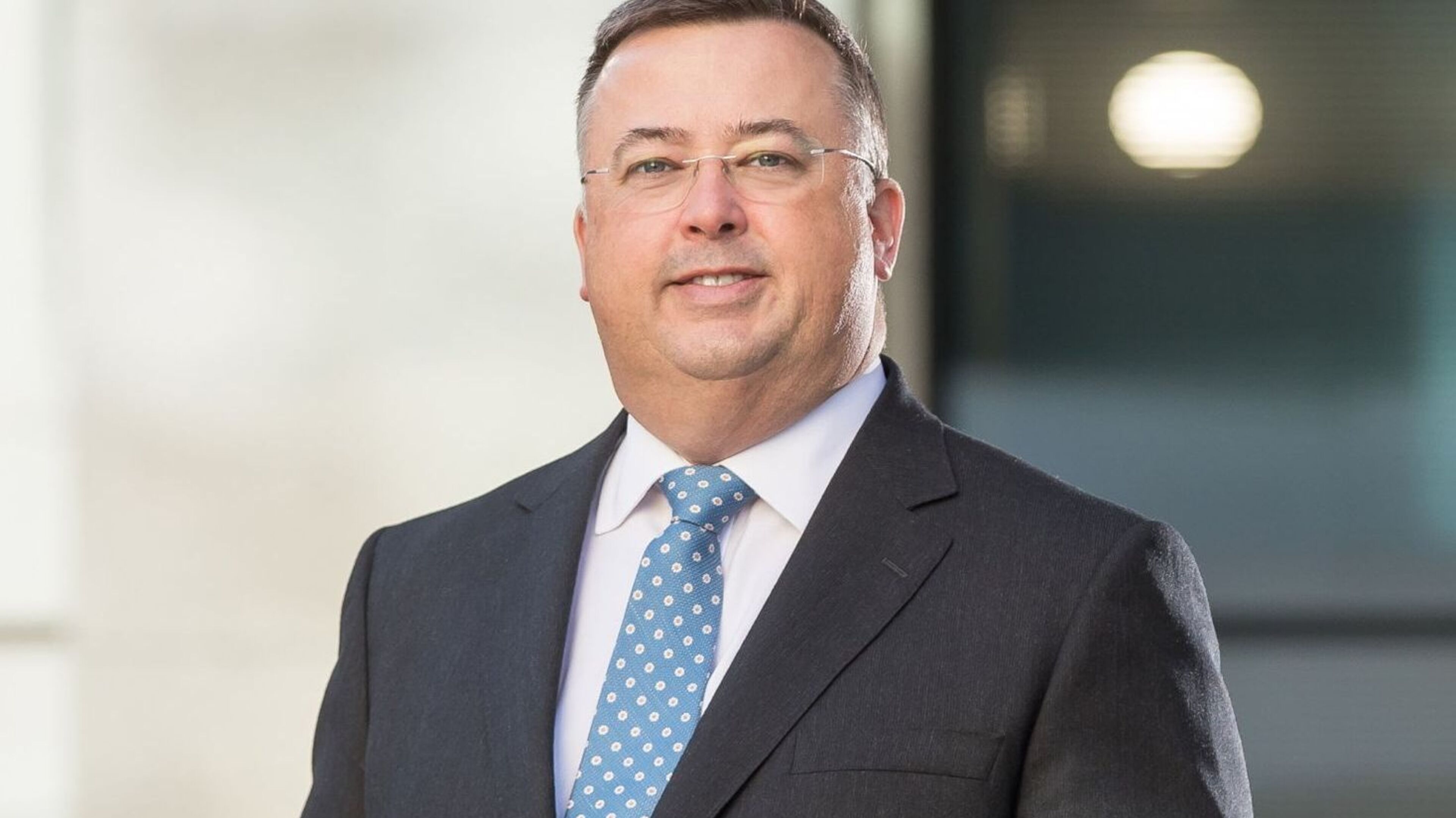 Pat Lardner Resigns as CEO of Irish Funds
