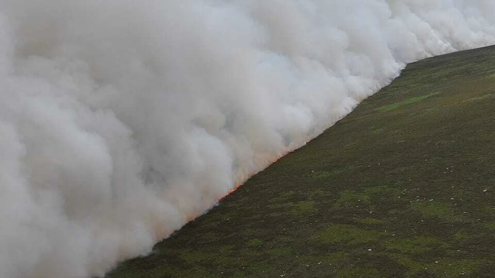 Wildfire reignites on Slievenamon in Tipperary
