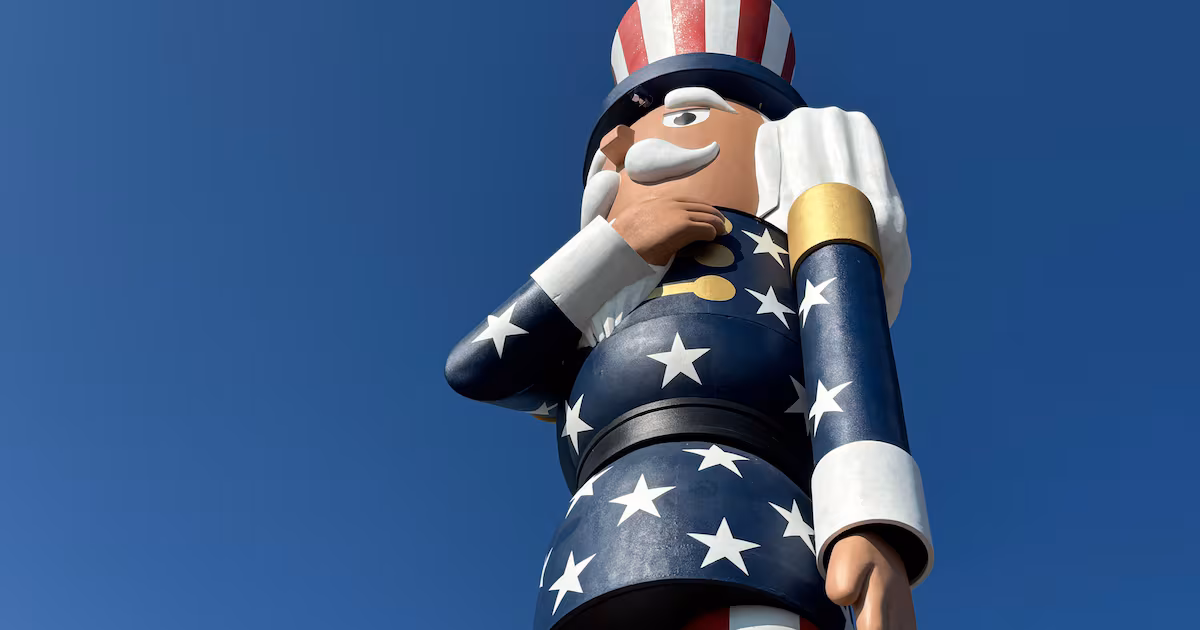 Minnesota town unveils world’s tallest nutcracker