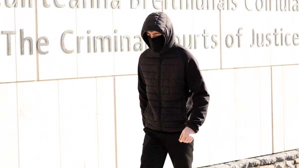 Man pleads guilty to assaulting TV presenter