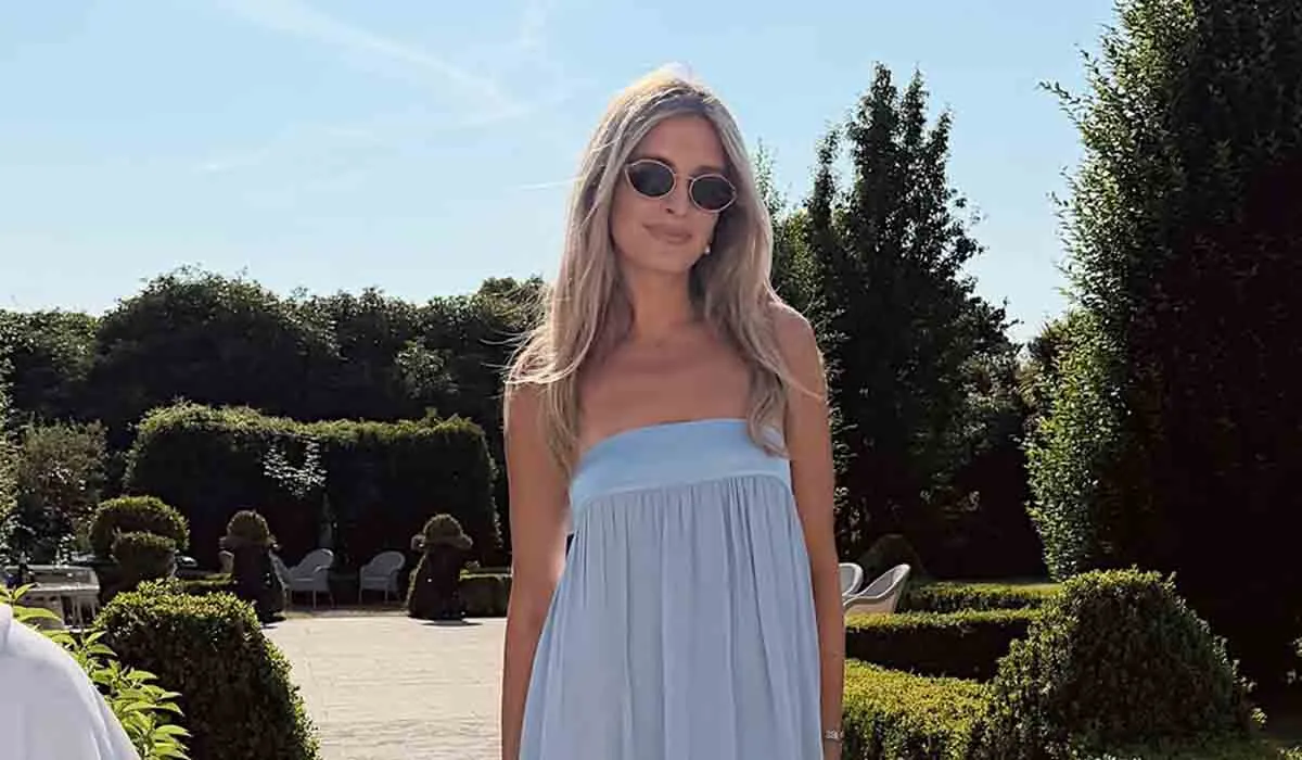 Louise Cooney's Stunning Summer Wedding Guest Dress