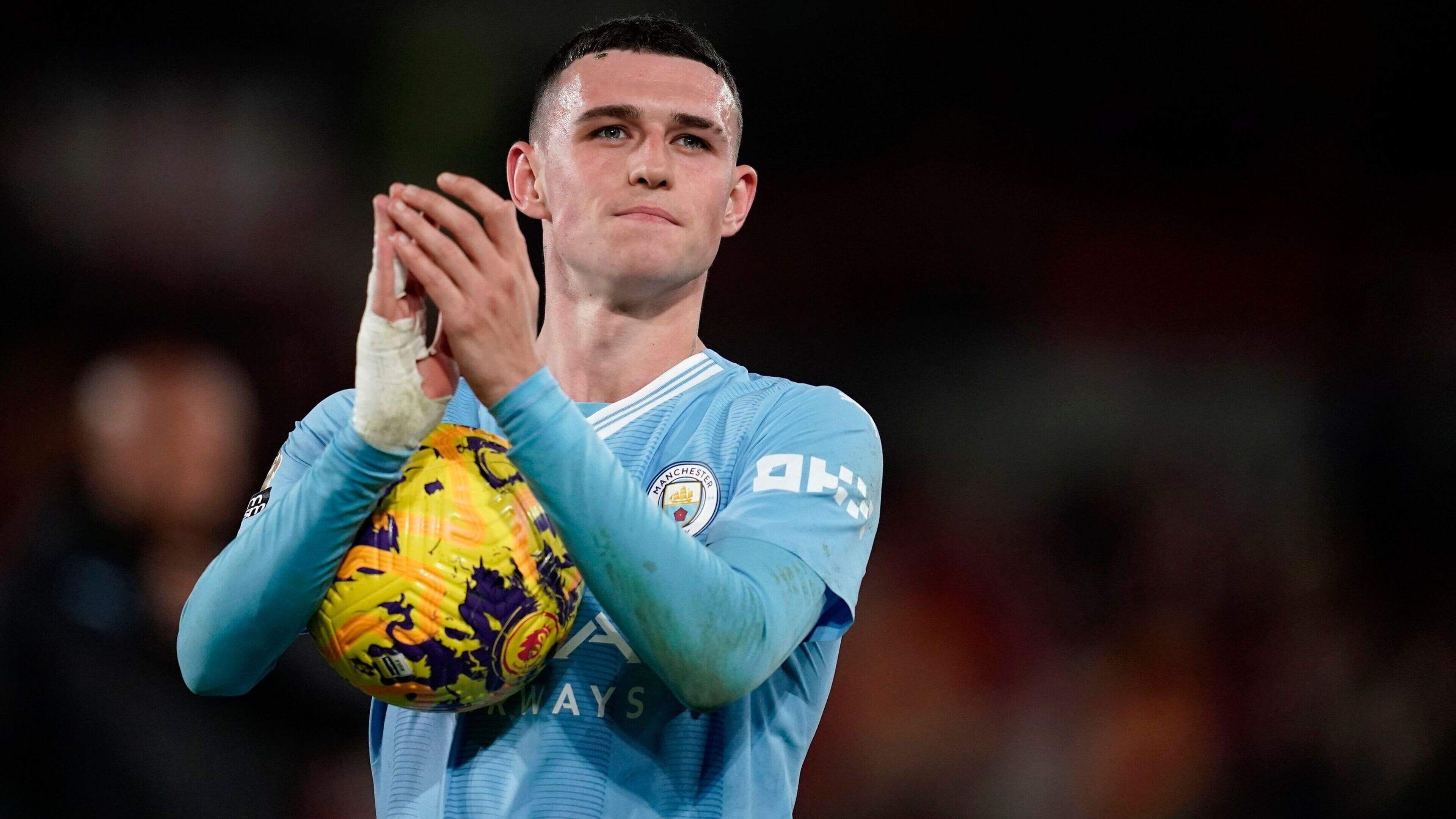 Phil Foden Signs New Contract with Manchester City