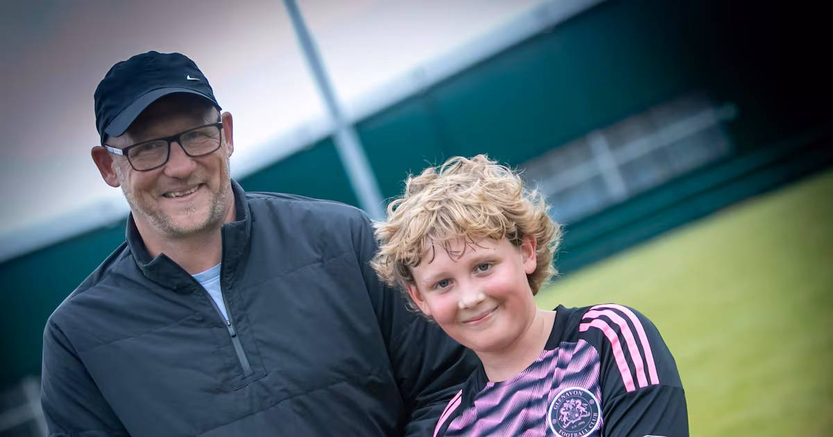 Kris Lindsay Supports Son at Foyle Cup