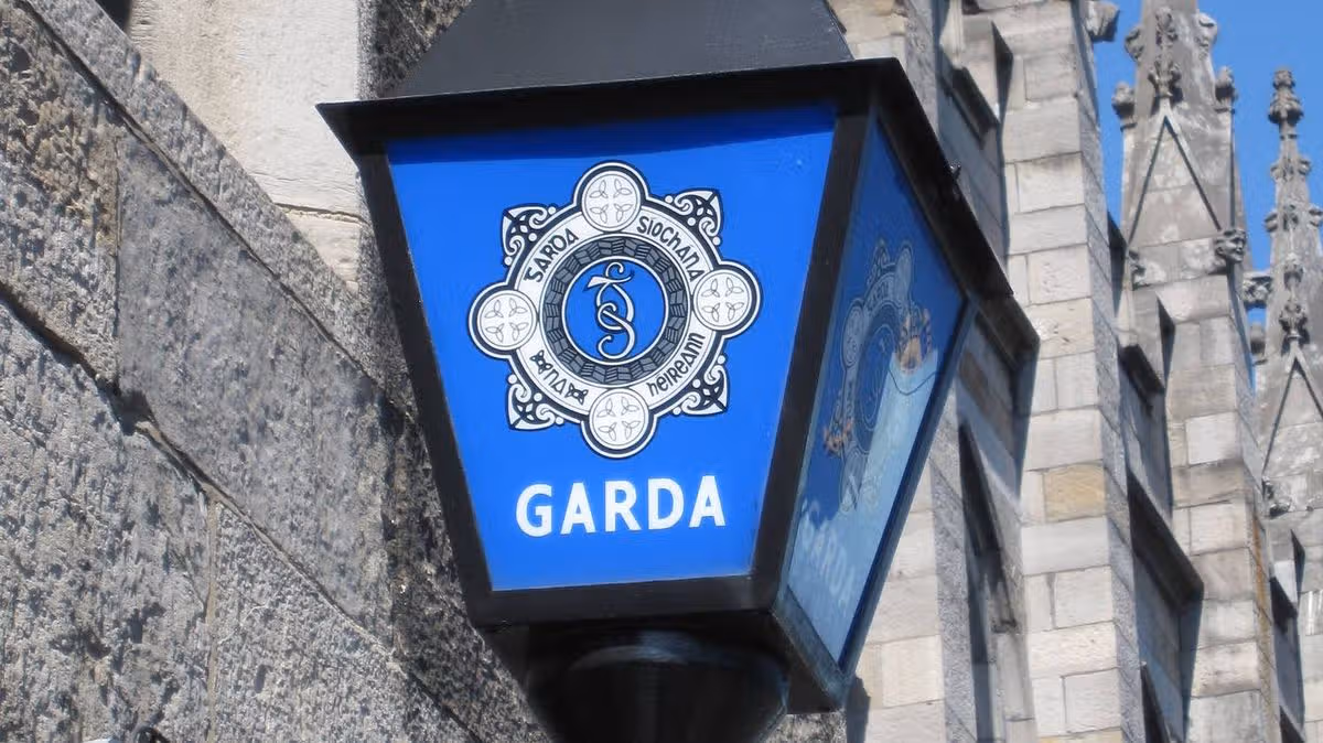 Two Gardaí Hospitalized After Vape Seizure