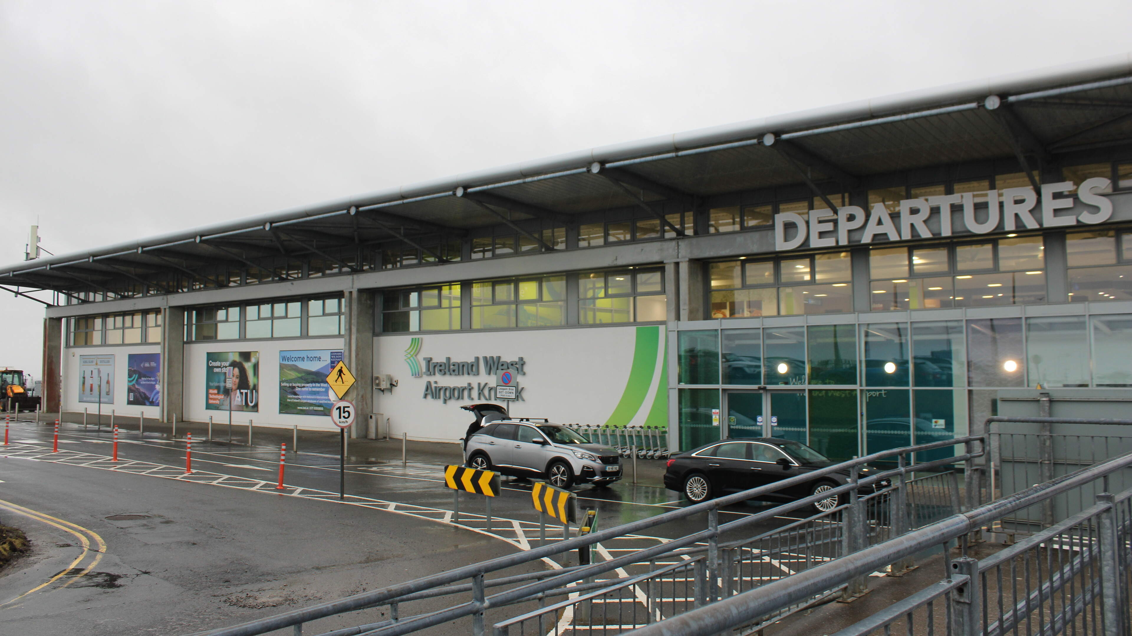 Aer Lingus to Cut 500 Jobs Amid Losses