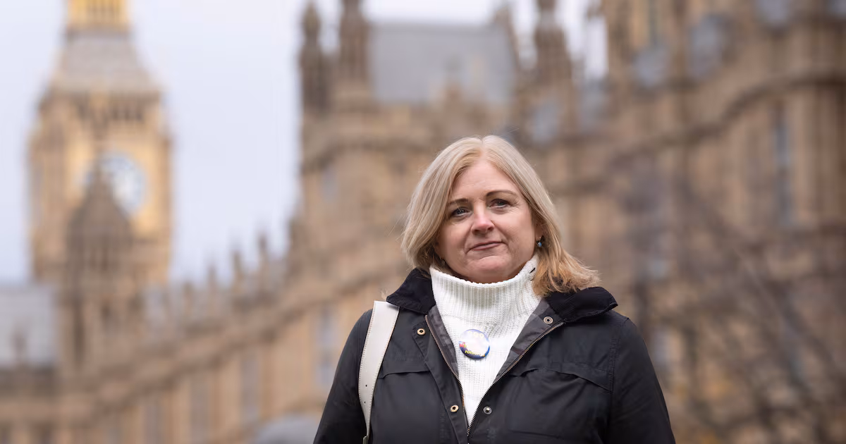 Mother criticizes early release of Pc Harper's killers