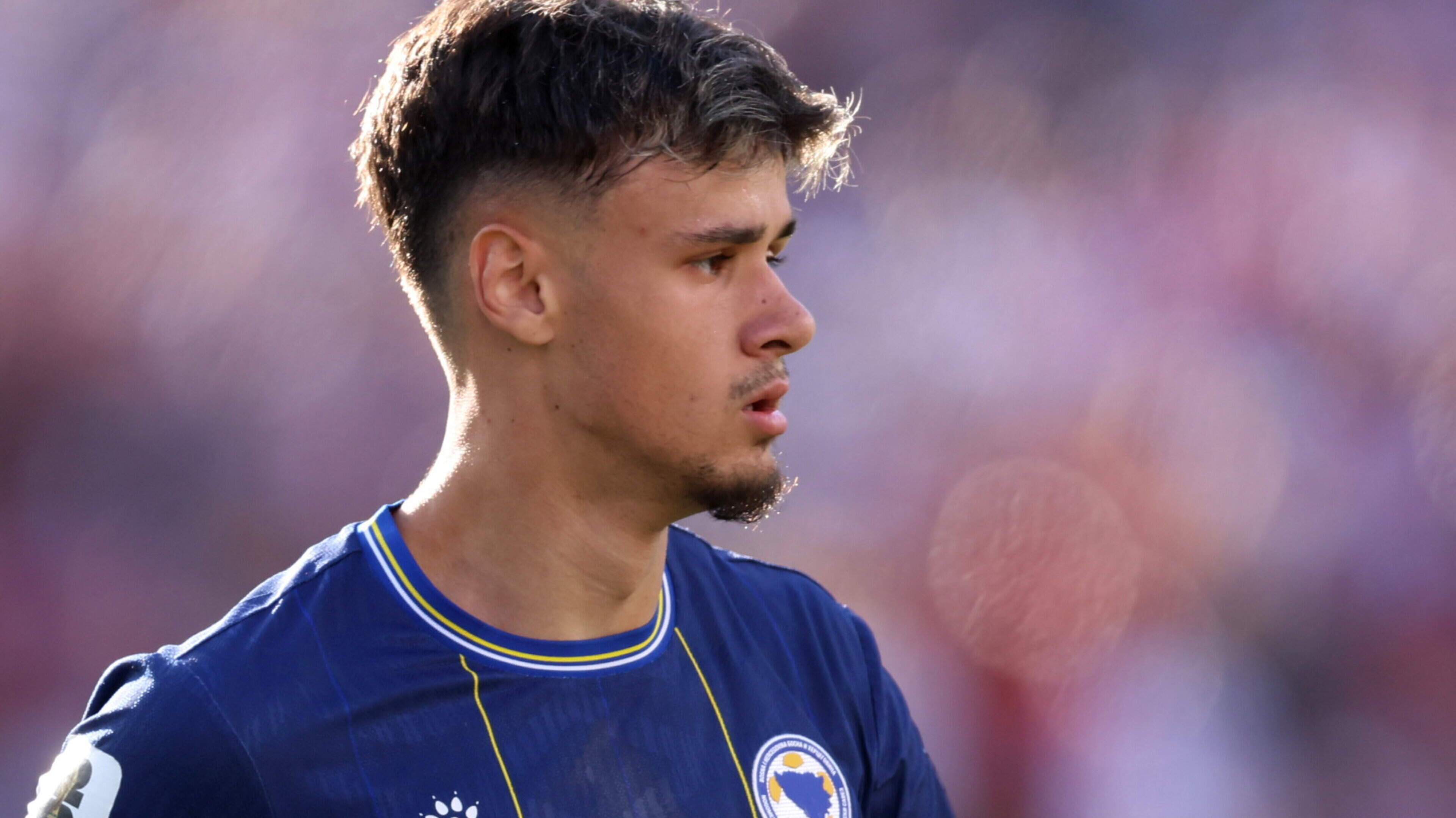 Chelsea Eyes Bosnian Teen Star Alajbegovic