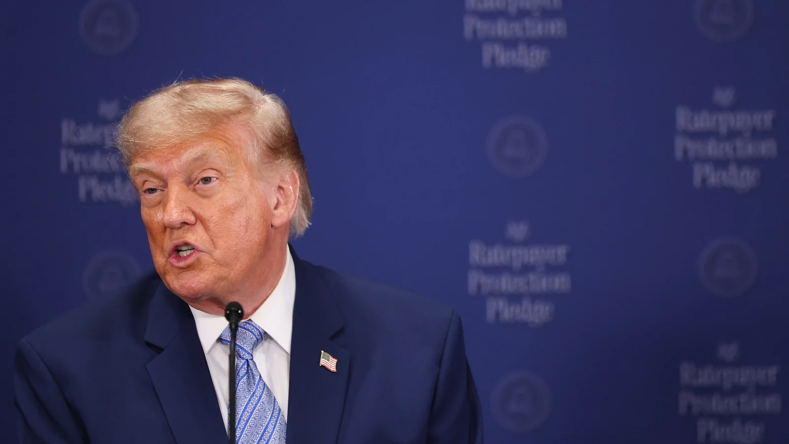 US Strikes Iranian Targets Amid Houthi Attacks