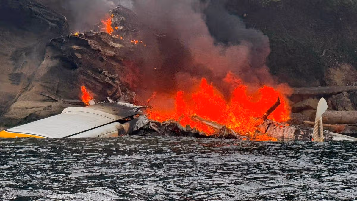 Plane crash near Seattle injures 11 people