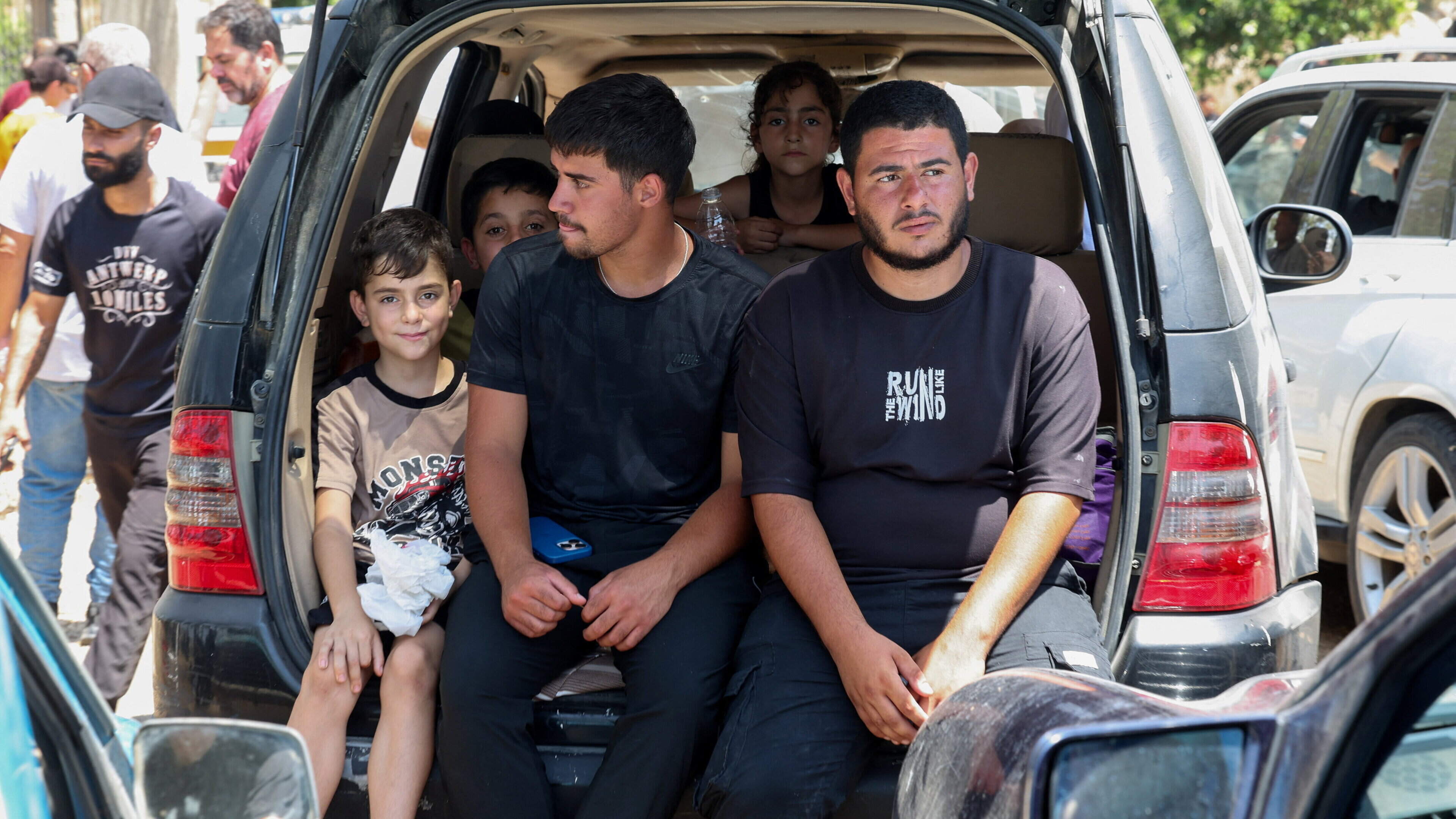 Lebanese Families Return to Zawtar al-Gharbiyeh