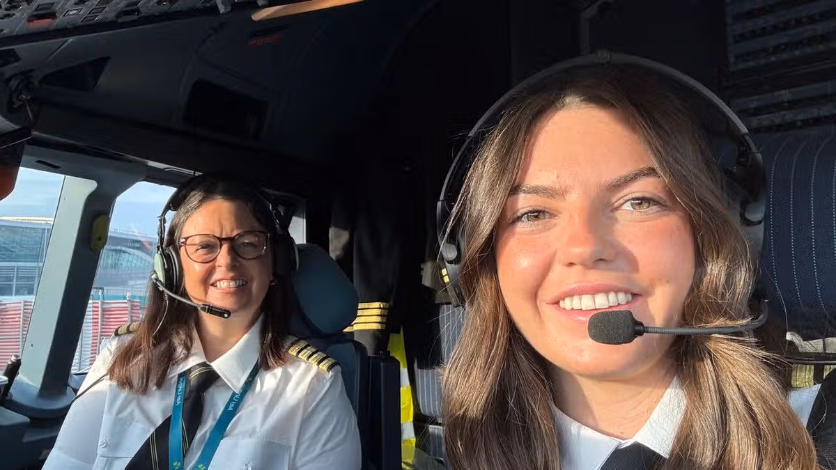Mother-Daughter Duo Makes Aer Lingus History