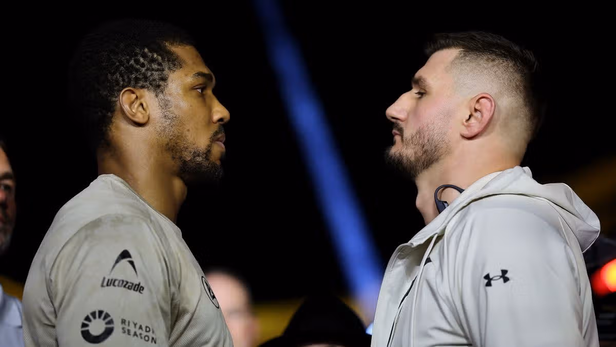 Anthony Joshua to Fight Kristian Prenga in 2026