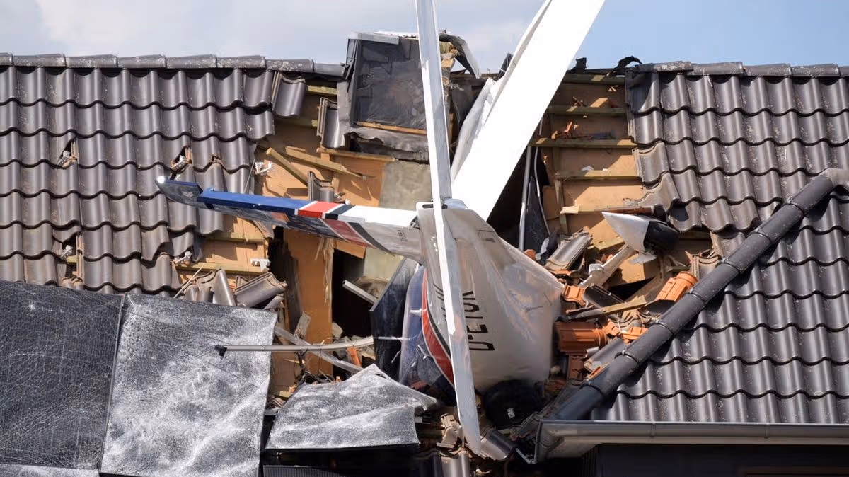 Light aircraft crashes into German home, one dead