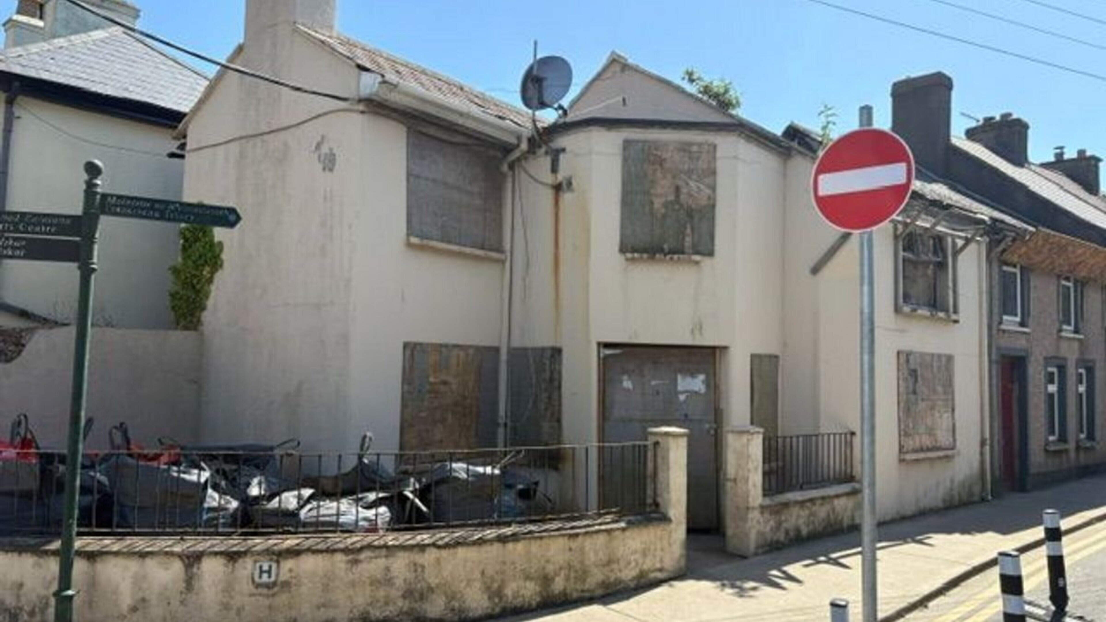 Vacant Wexford Townhouse Listed for Sale