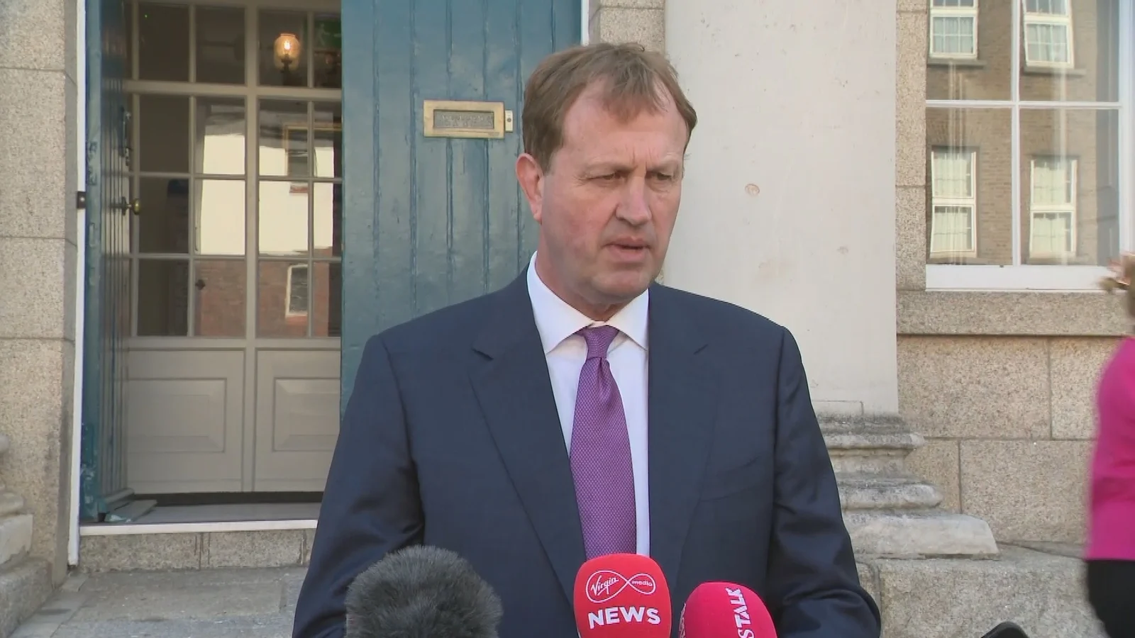 Minister and Law Society Hold Constructive Meeting