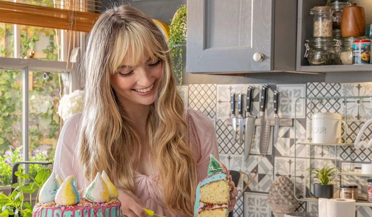Irish Baker Alice Kelly Gains Five Million Followers