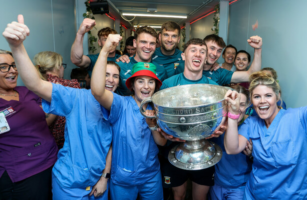 Mayo Team Visits Children's Hospital After Championship Win