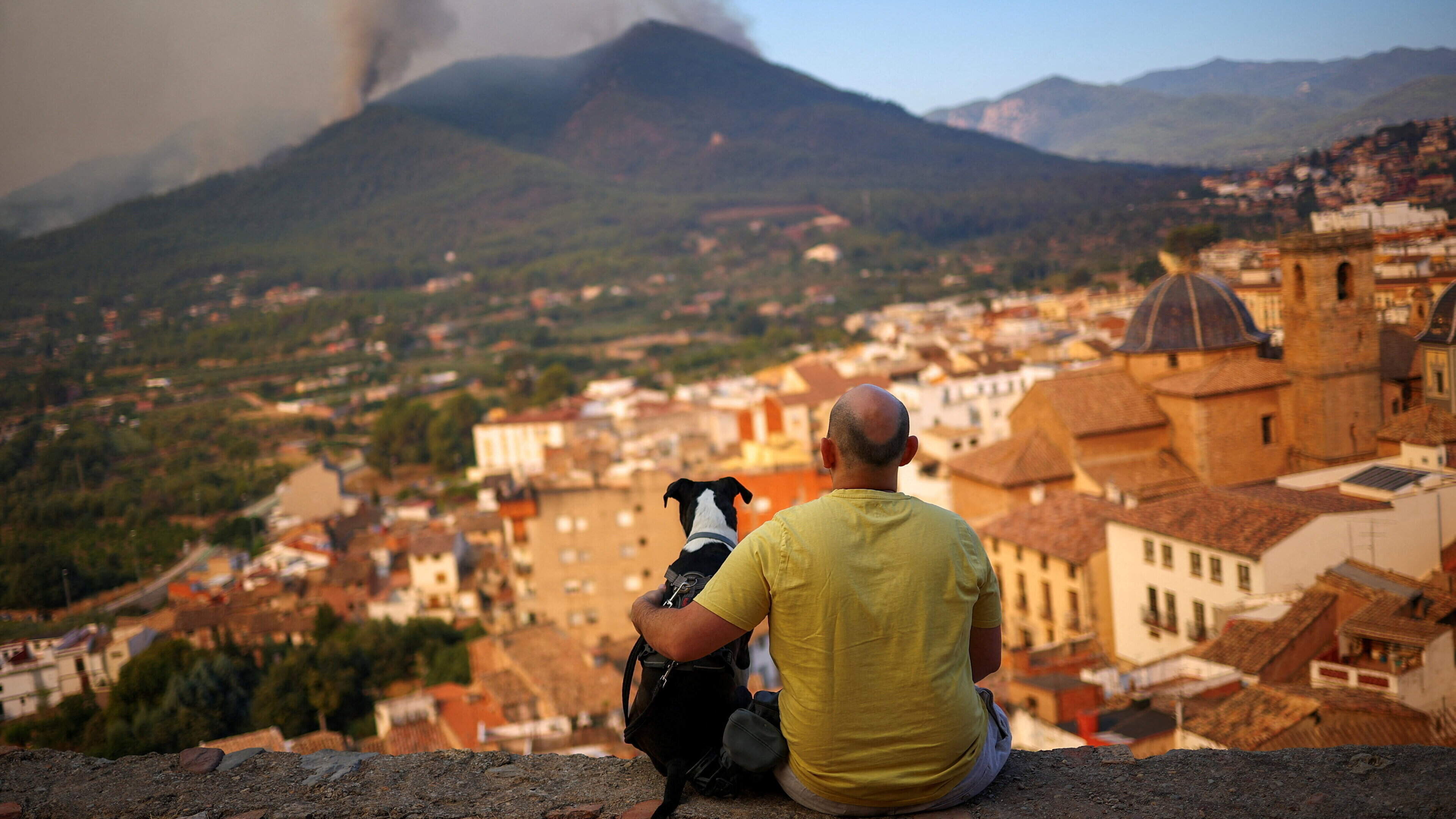 Wildfires Rage in France and Spain Amid Heatwave