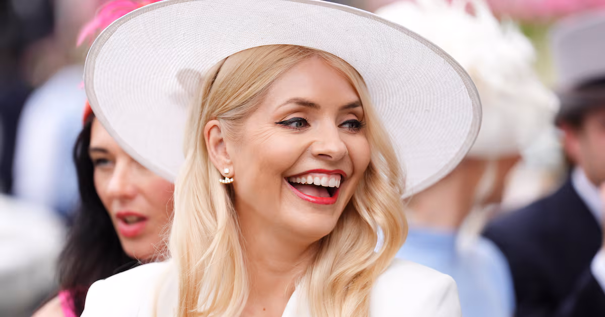 Holly Willoughby launches new YouTube cooking show