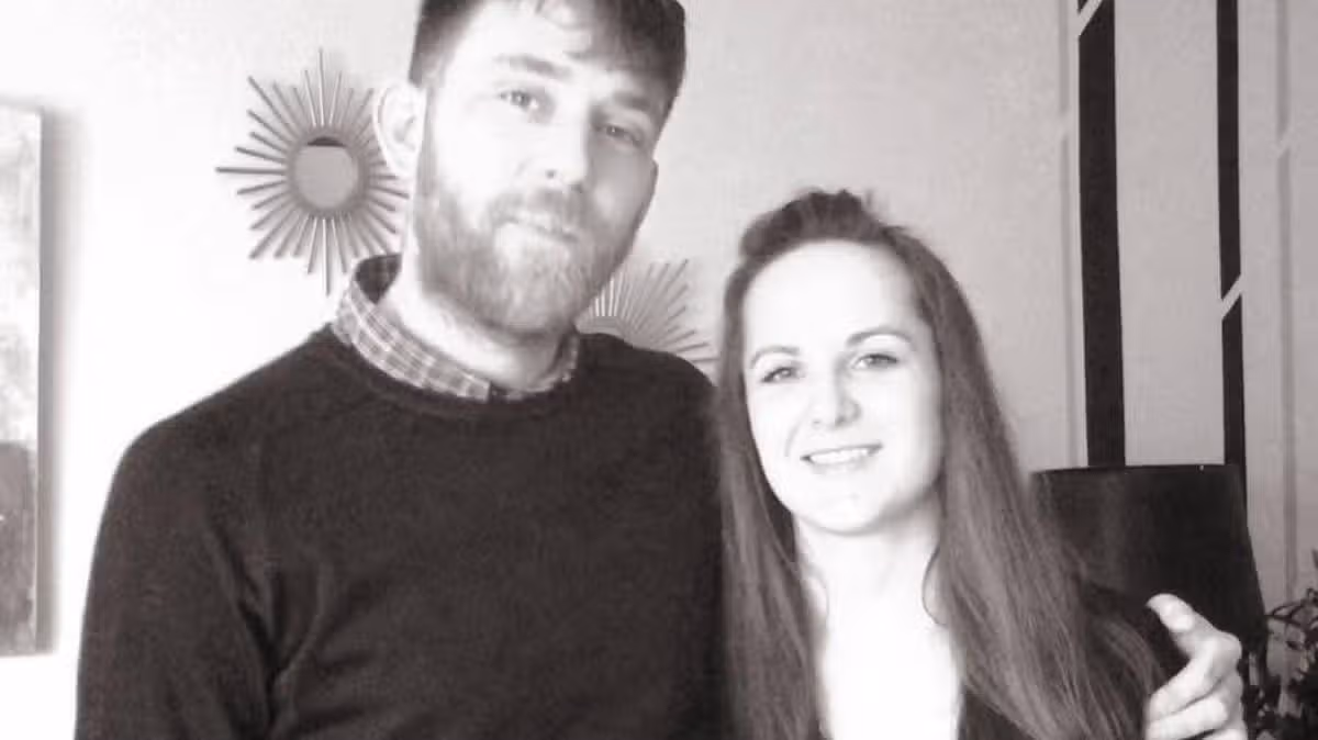 Couple Found Dead in Renfrewshire Home