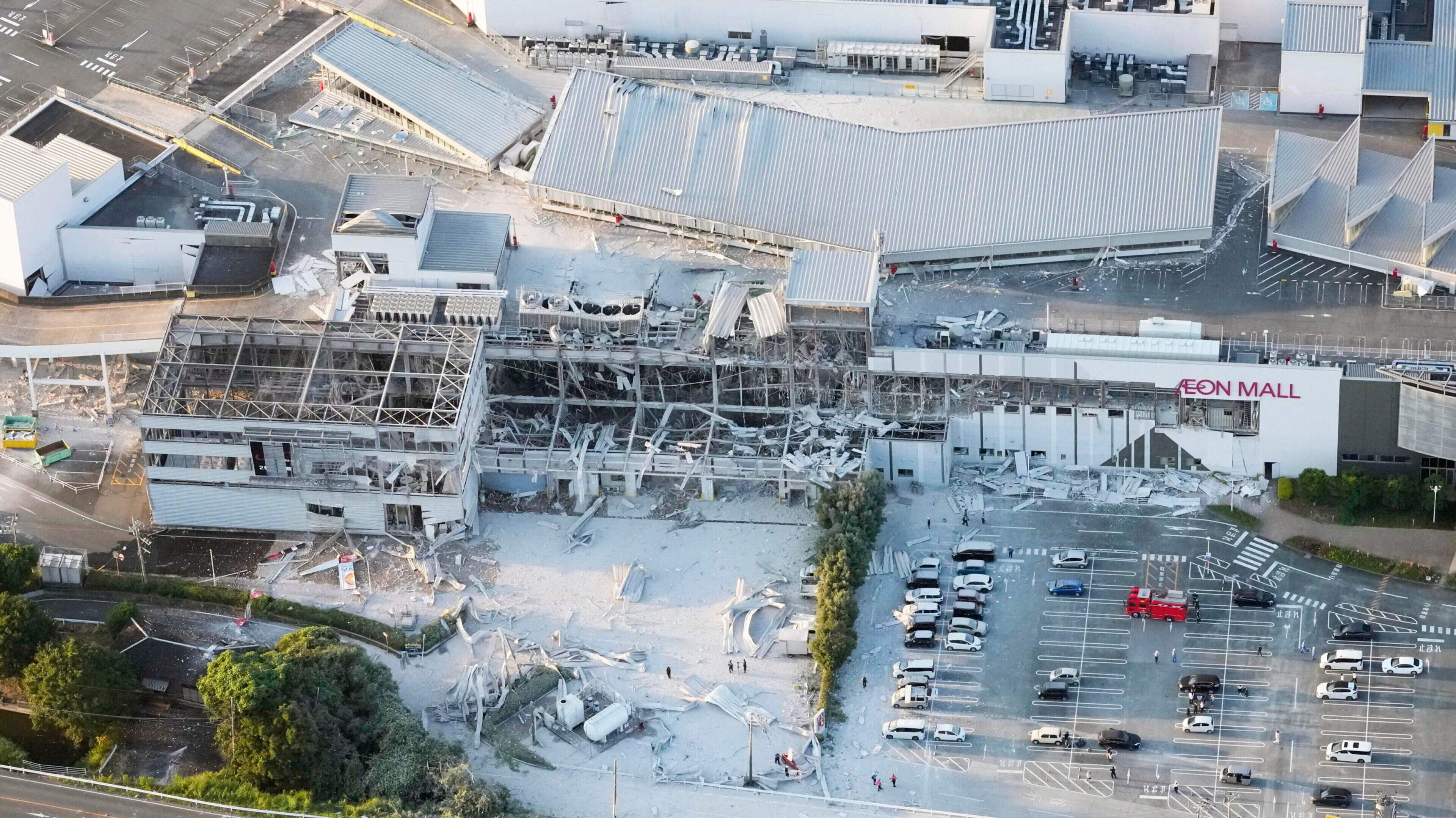 7.1-Magnitude Earthquake Strikes Southern Japan