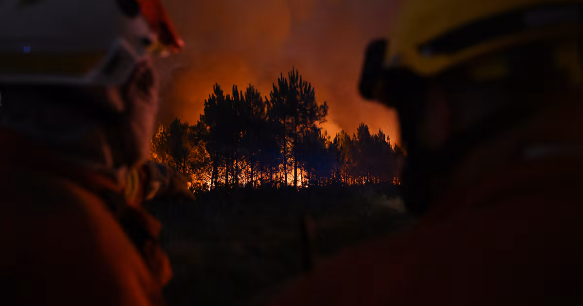 Heatwave Threatens France’s Mega-Fire Near Bordeaux