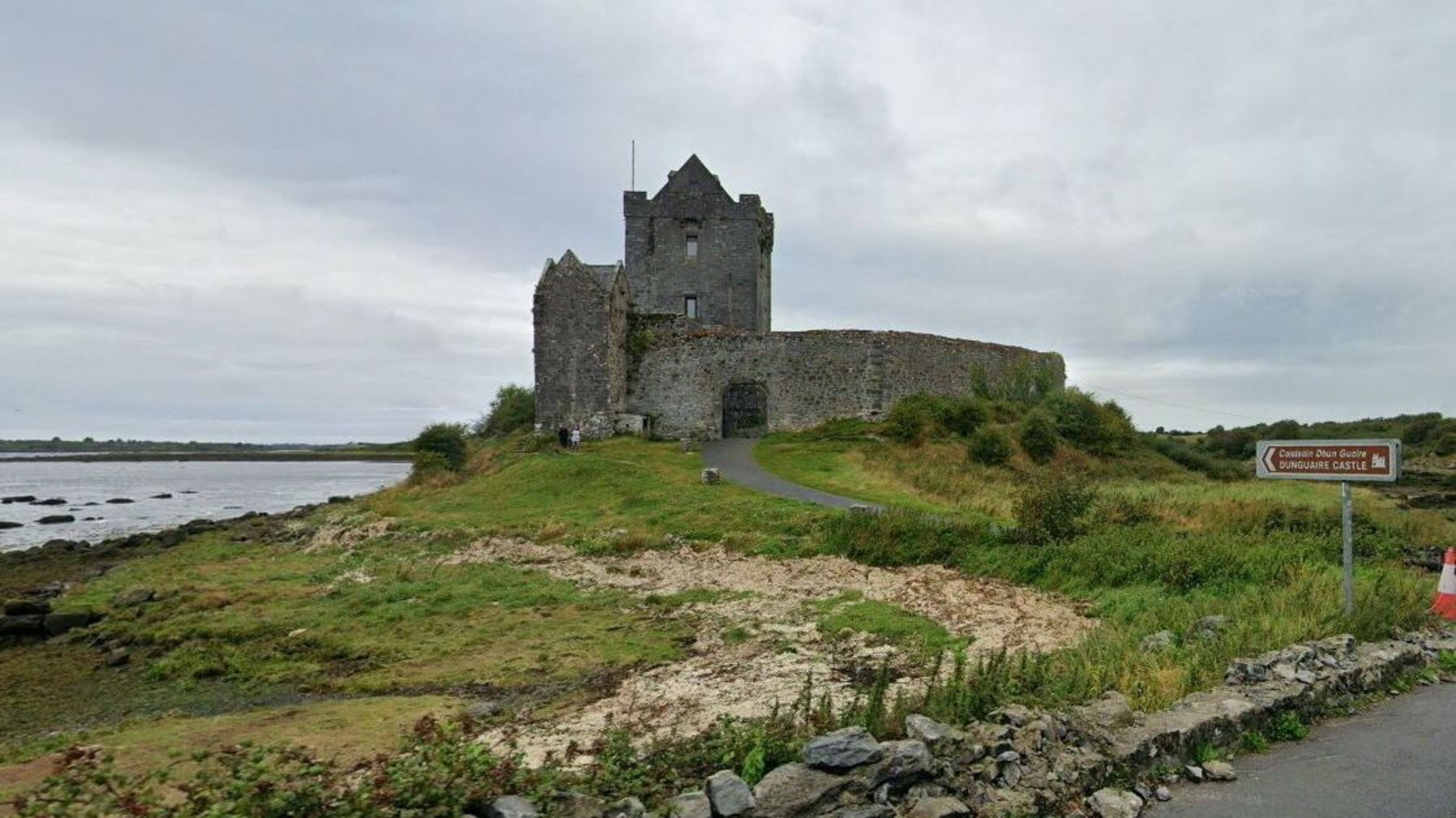 Galway Council Considers Acquiring Dunguaire Castle
