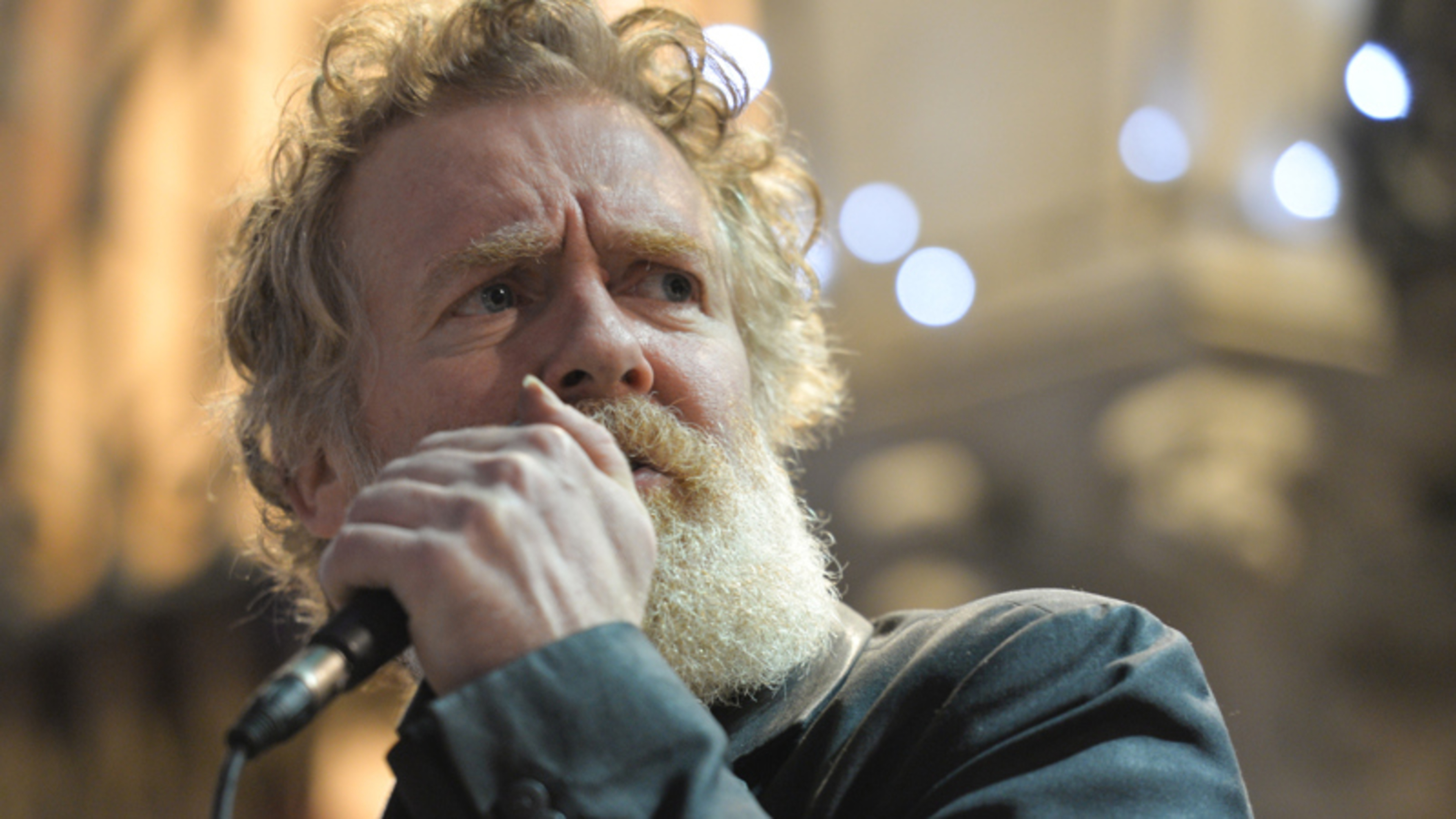 Glen Hansard dies in motorcycle crash in Dublin