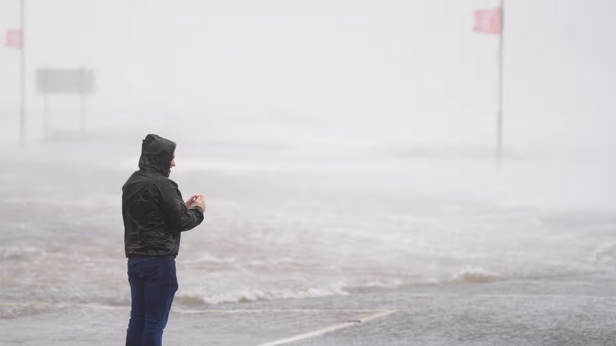 Met Éireann Forecasts Rainy Bank Holiday Weekend