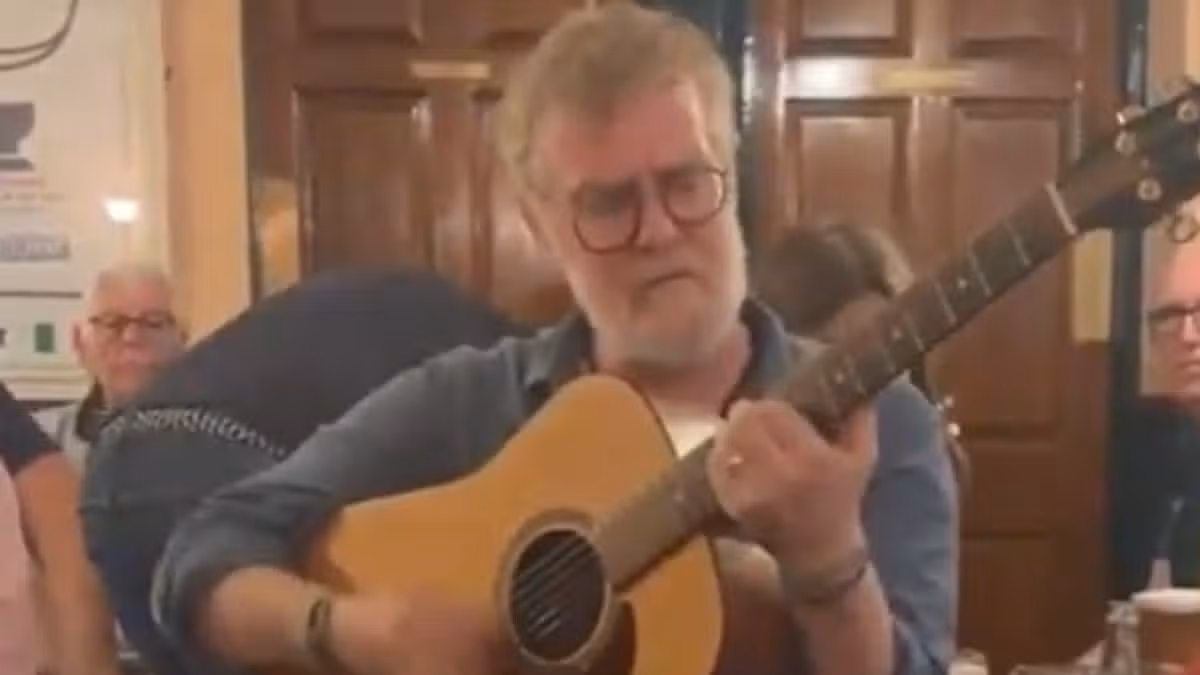 Glen Hansard dies in tragic road accident
