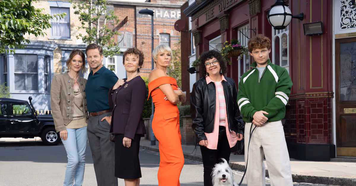 Jamie Bamber joins EastEnders as Hawkins family introduced
