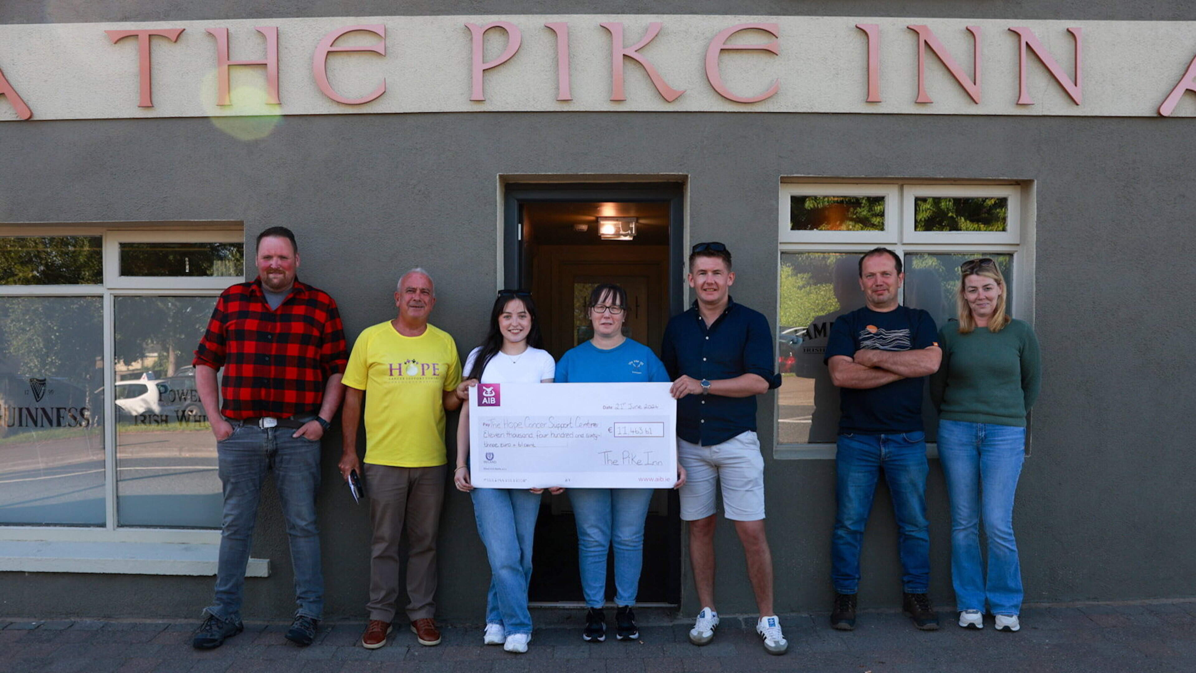 Pike Inn Raises Over €11,000 for Cancer Support