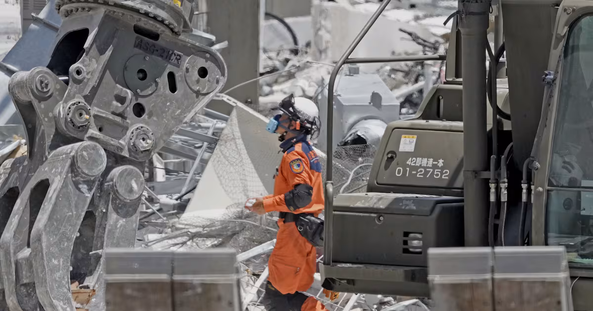 Japan Earthquake Survivors Face Heat and Shortages