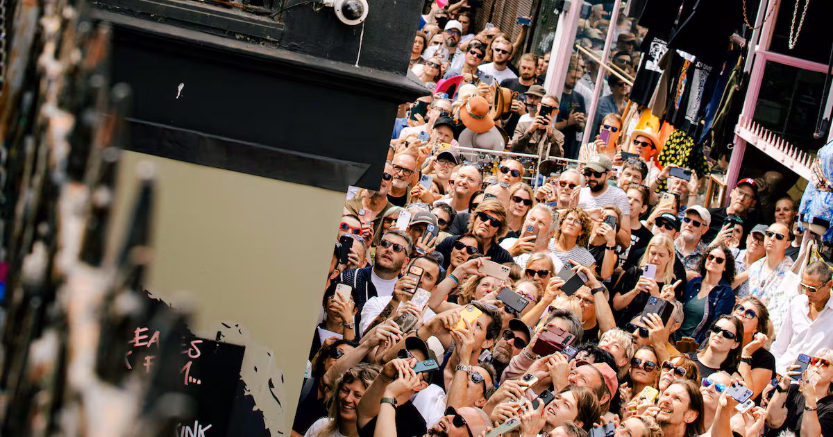 Nick Cave And The Bad Seeds Surprise Brighton Gig