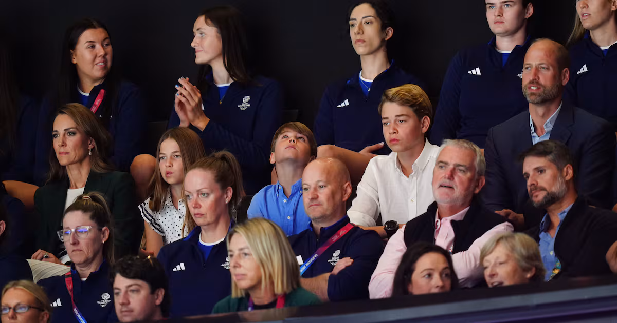 William and Kate Attend Commonwealth Games with Children