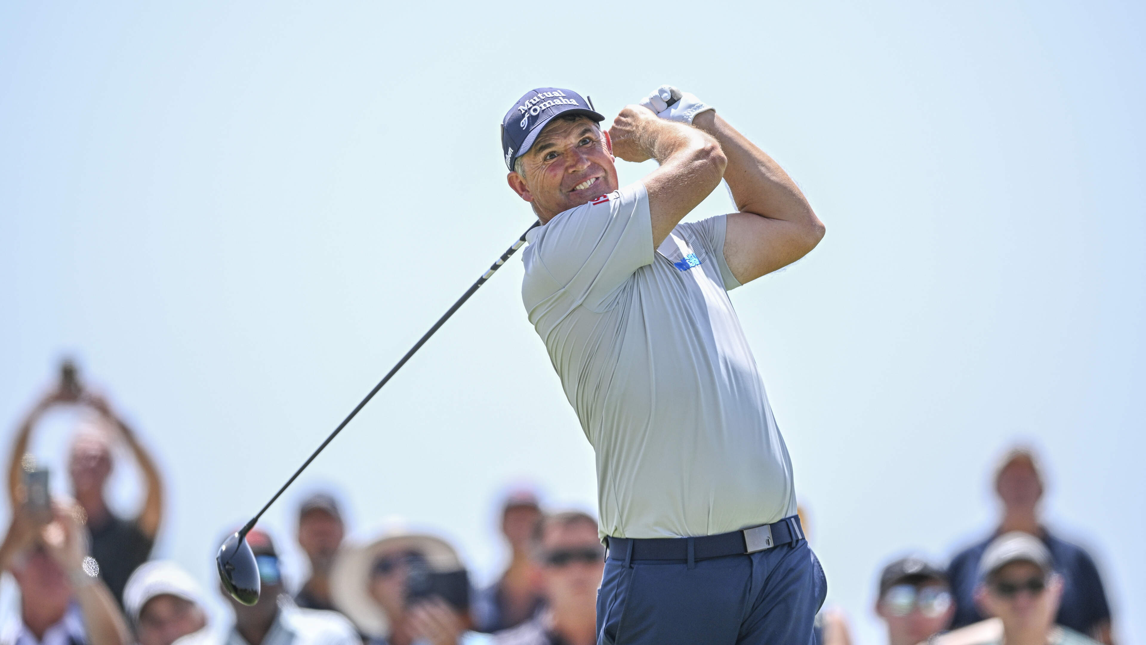 Pádraig Harrington Ties for Lead at Portugal Invitational