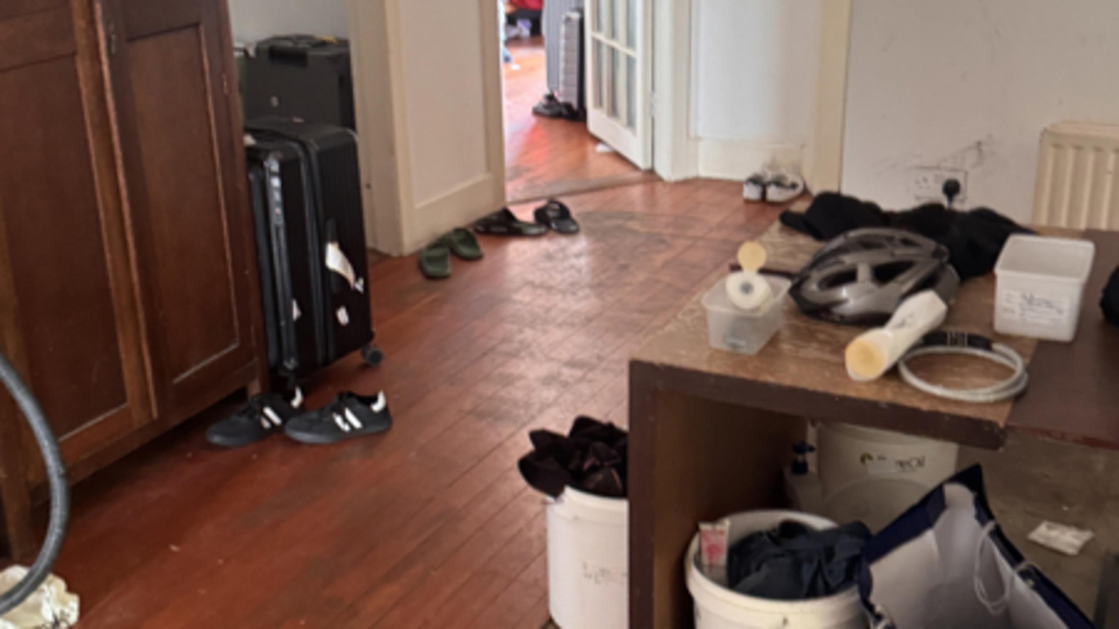 34 Beds Found in Dublin Bungalow for Rent