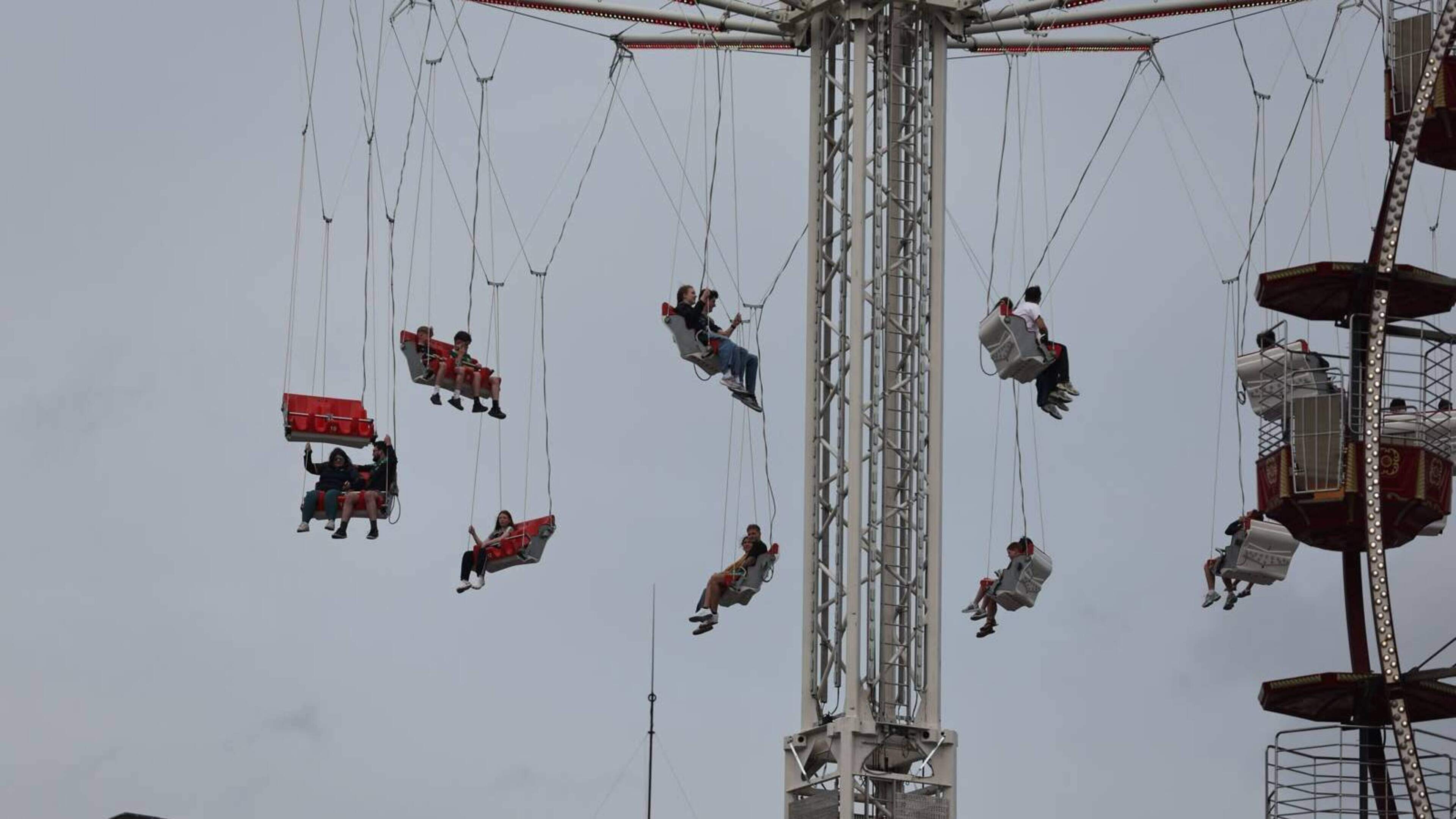 Rescue Team Deployed After Belfast Ride Stops