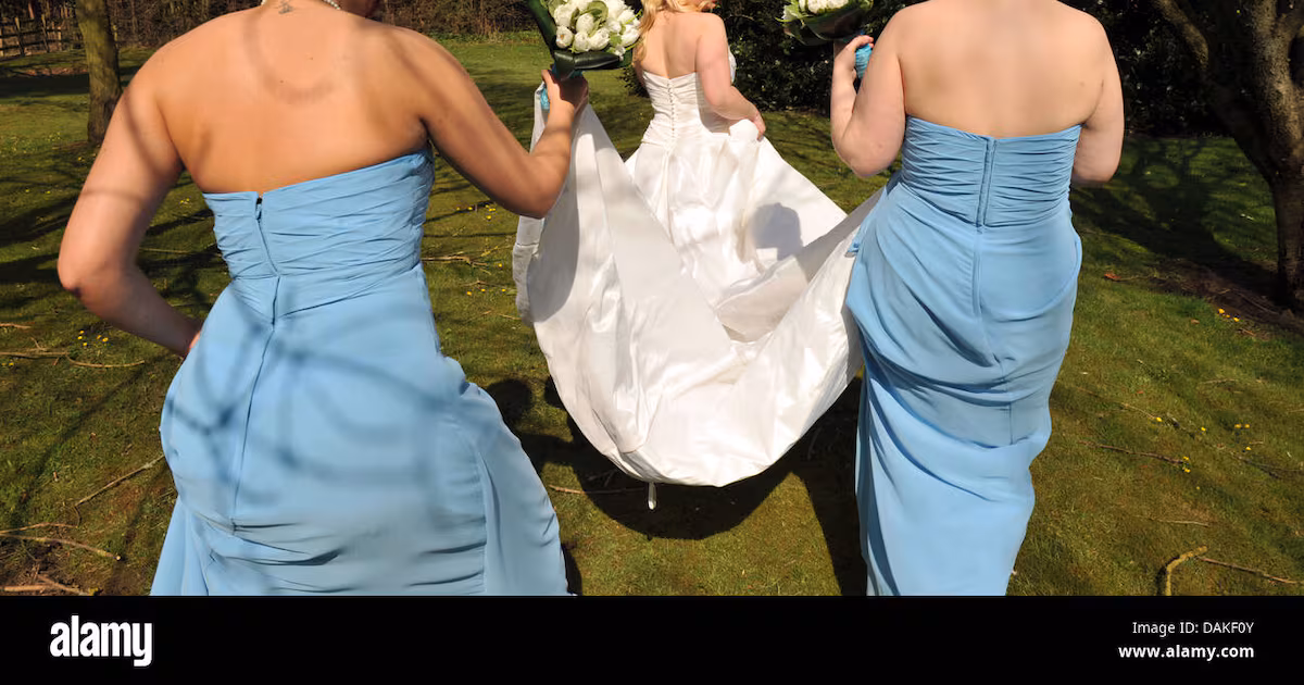 Second-hand bridesmaid dress searches rise 17%