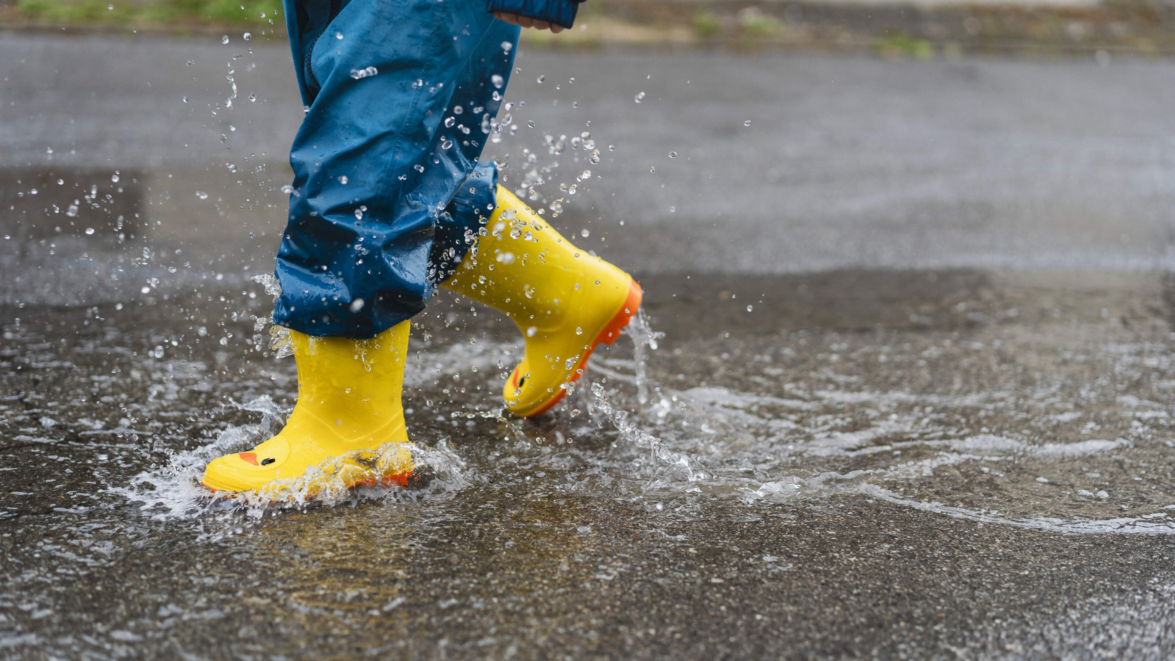 Unsettled Weather Ahead with Rain and Temperature Drop